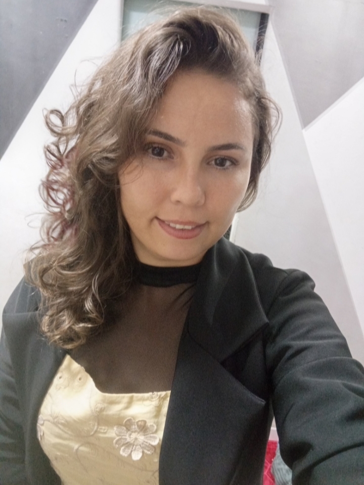 Bruna Tavares